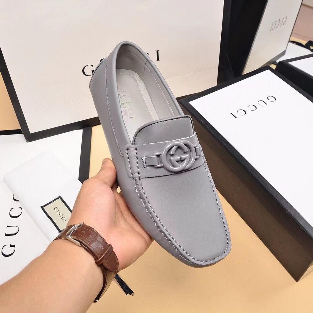 GUCCI || Men's Grey Interlocking G Driver Moccasins Calf Leather Loafer - FASHION MYST 