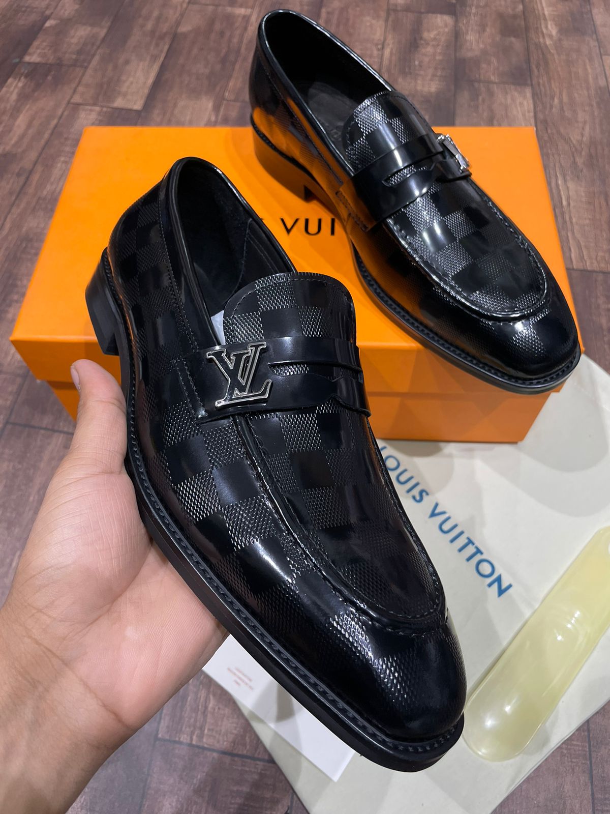 LOUIS VUITTON || PLAID PATTERN CALF LEATHER SHOES - FASHION MYST 