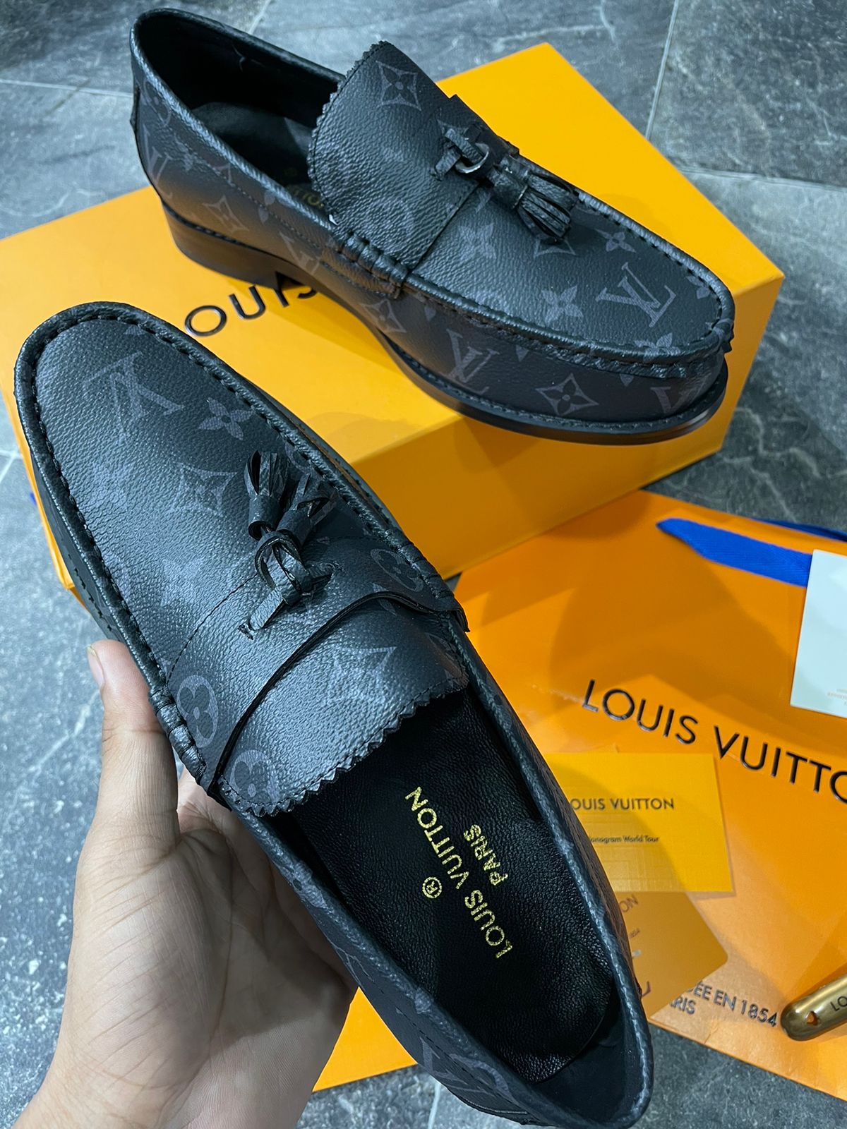 LOUIS VUITTON || Monogram Print Luxury Major Calf Leather Loafers /Black - FASHION MYST 