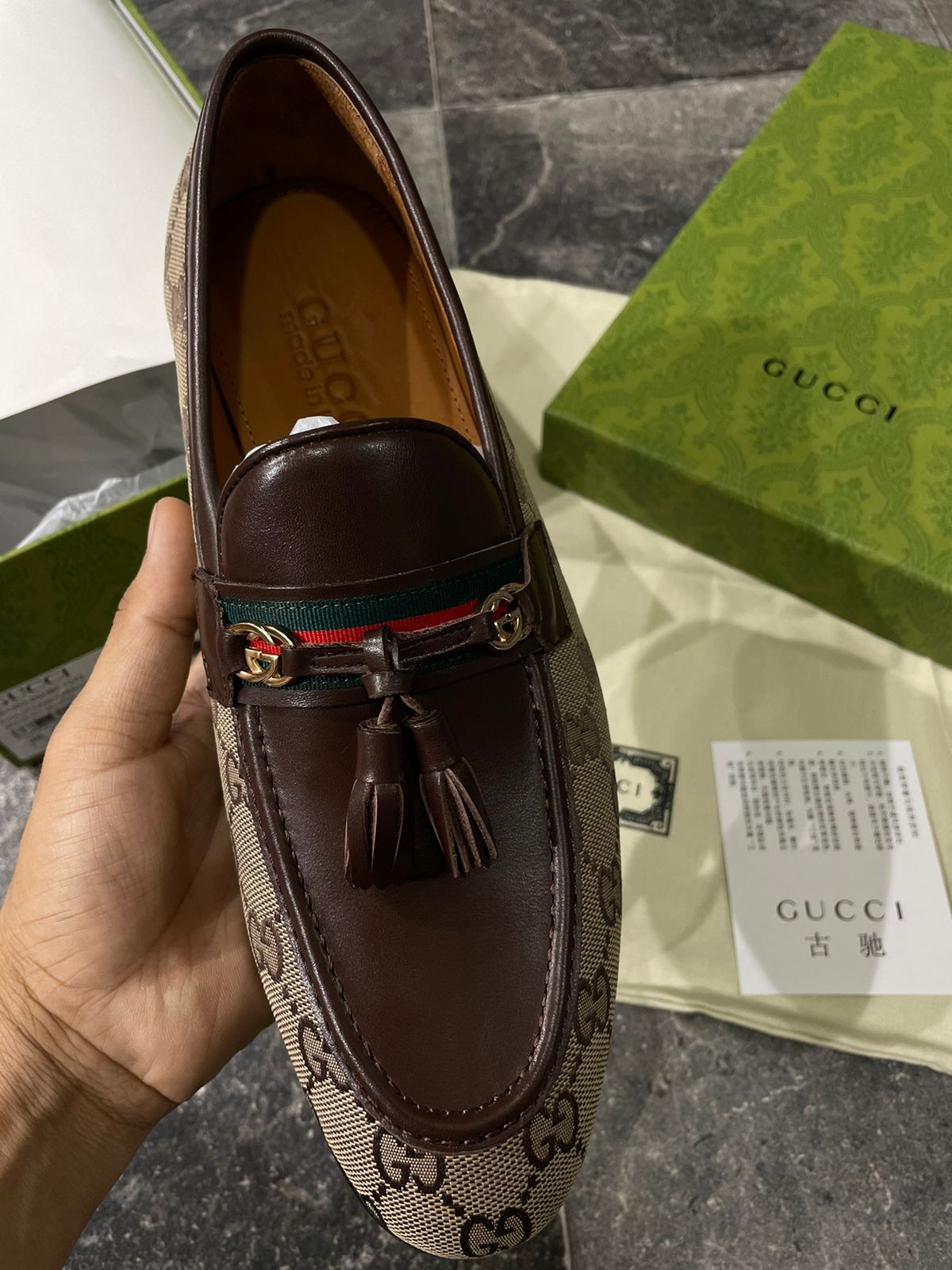 GUCCI || GG Calf Leather Loafer With Tassel in Natural - FASHION MYST 