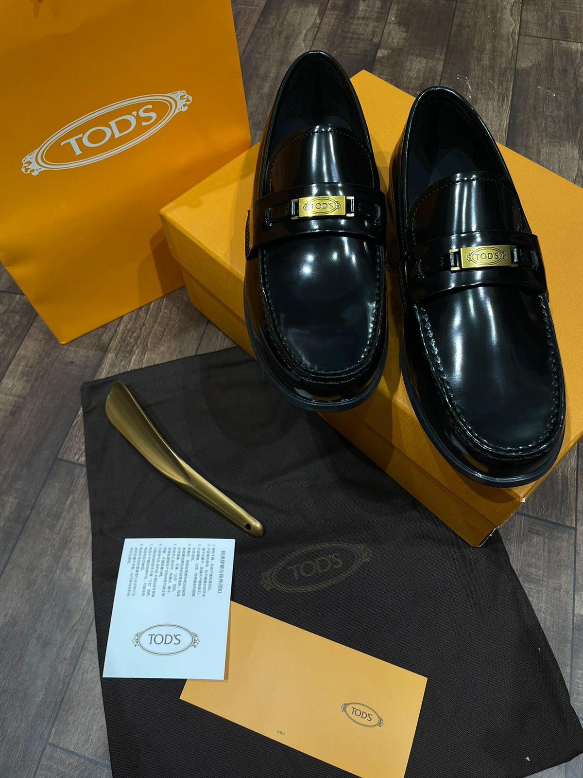 TODS || PREMIUM CALF LEATHER SHOES /BLACK - FASHION MYST 