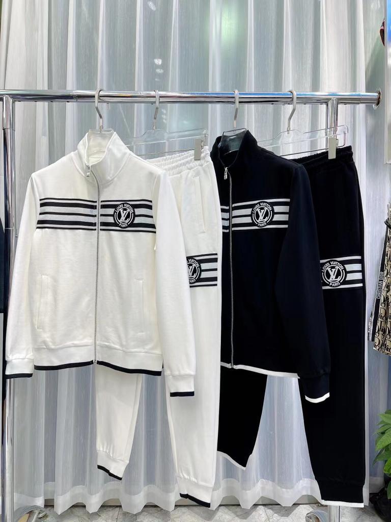 Louis Vuitton || Front Stripe Lv Signature Tracksuit For Men – FASHION MYST