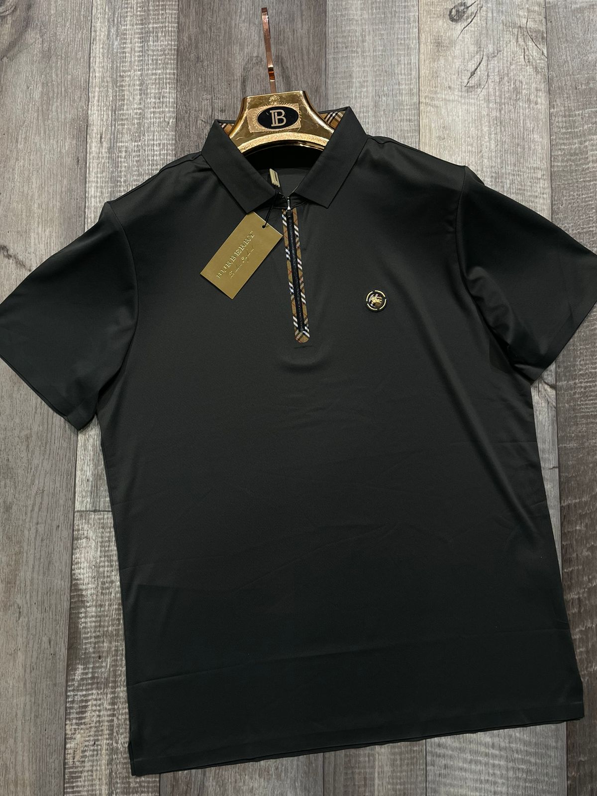 BURBERRY || Men,s Polo Neck Solid Silk Lycra T-Shirt - FASHION MYST 