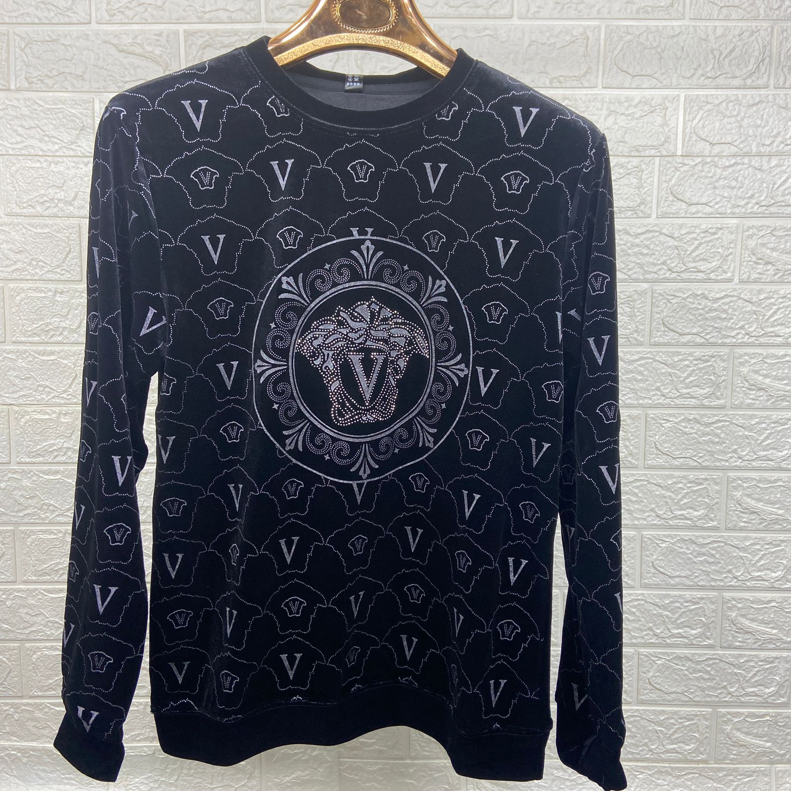 high end quality valvet sweatshirt available For Men - FASHION MYST 