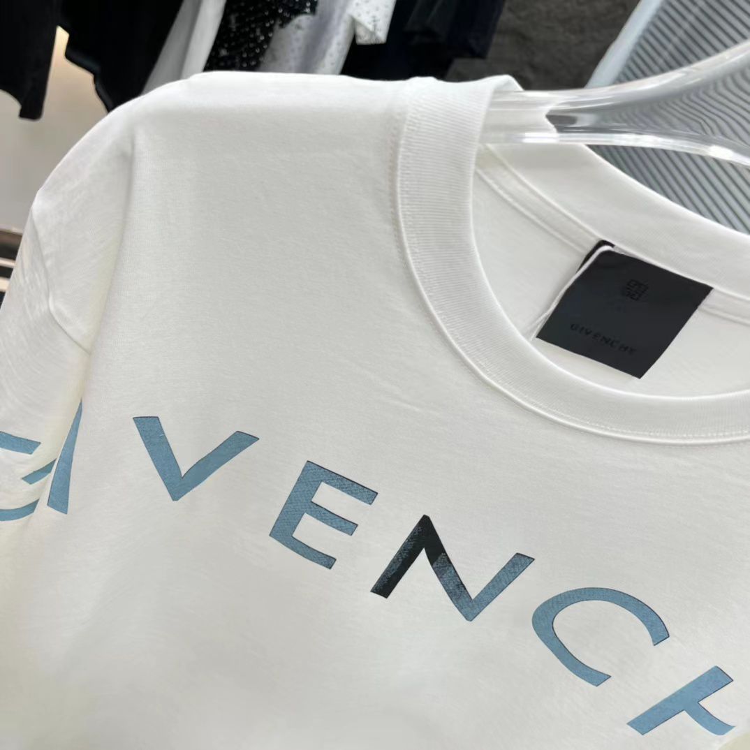 GIVENCHY || 4G Peace And Love Print White T-shirt - FASHION MYST 