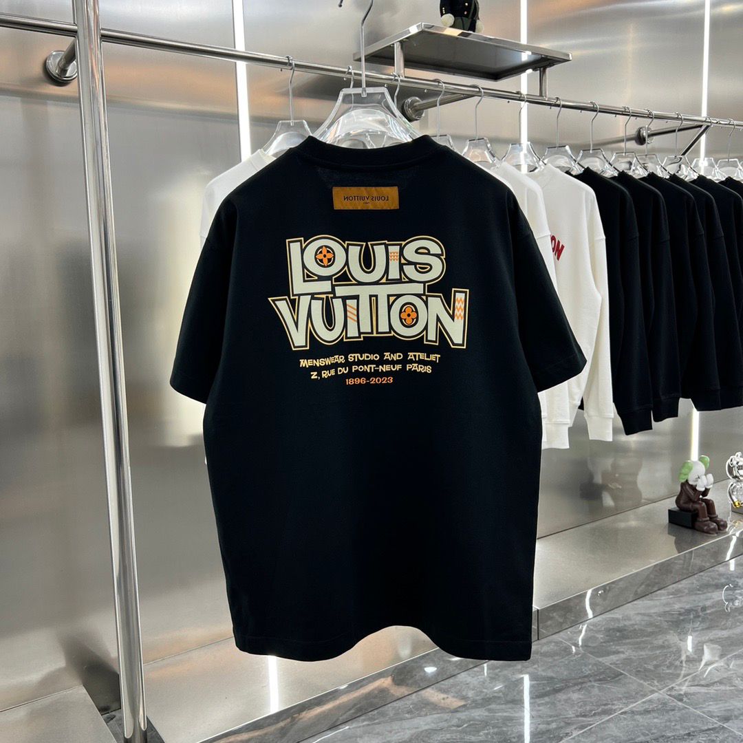 LOUIS VUITTON || Black Drop Shoulder T-shirt - FASHION MYST 