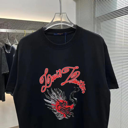 LOUIS VUITTON || ORIENTAL DRAGON WITH LV LOGO PRINT BLACK T-SHIRT - FASHION MYST 