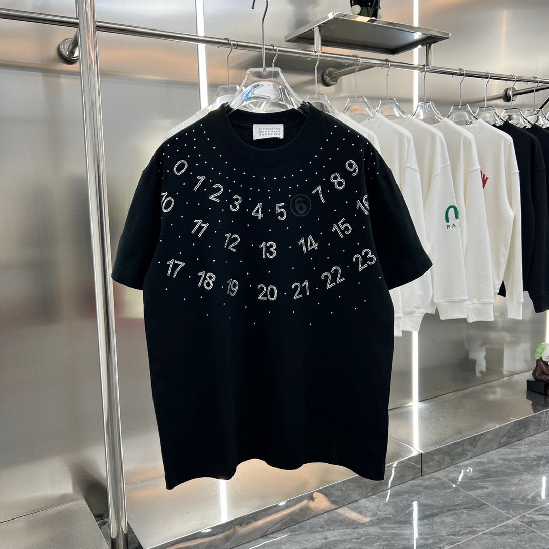 MAISON MARGIELA ||Black Drop Shoulder T-Shirt - FASHION MYST 