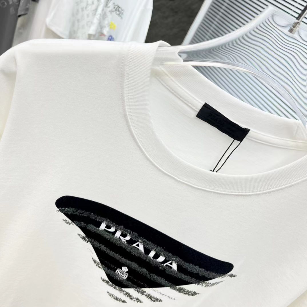 PRADA || STRIPED BIG LOGO T-SHIRT - WHITE - FASHION MYST 