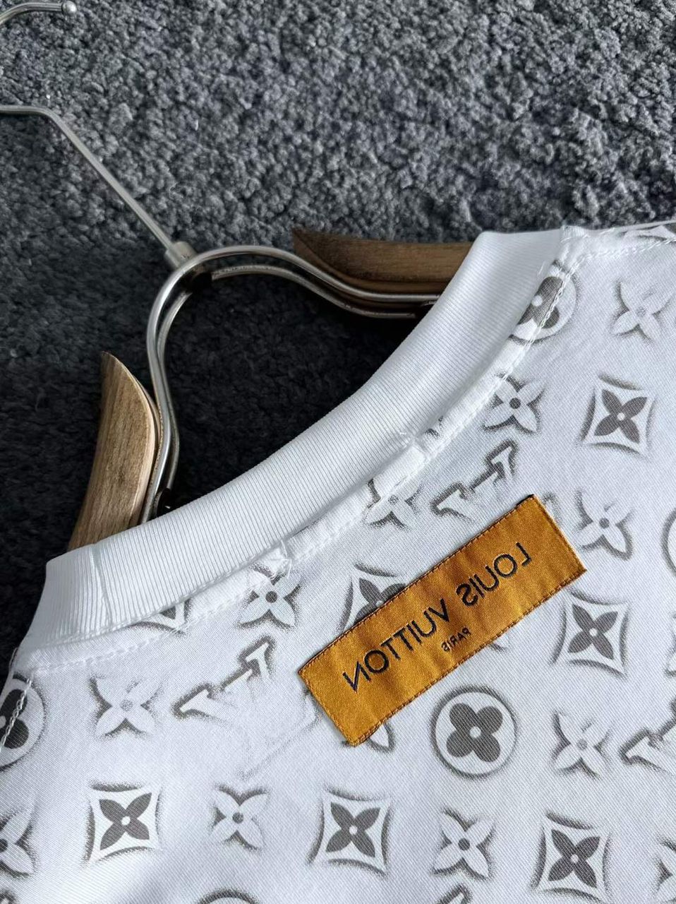 LOUIS VUITTON || LV Monogram Printed Drop Shoulder T-Shirt - FASHION MYST 