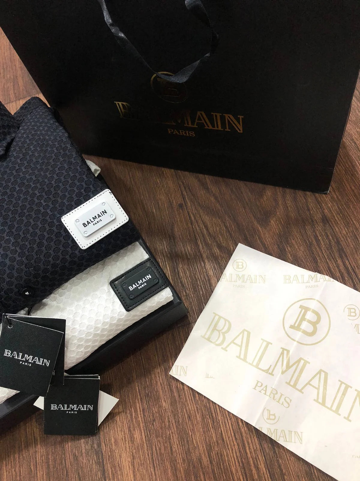 BALMAIN || Men's Balmain Paris Metal Logo Cotton Shirts - FASHION MYST 