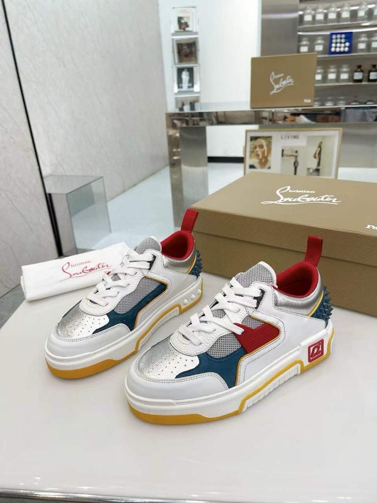 CHRISTIAN LOUBOUTIN || Men's White Astroloubi Sneakers - FASHION MYST 