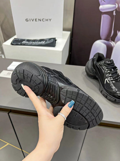 GIVENCHY | Tk-MX Runner Black Sneakers In Mesh And Synthetic Leather - FASHION MYST 