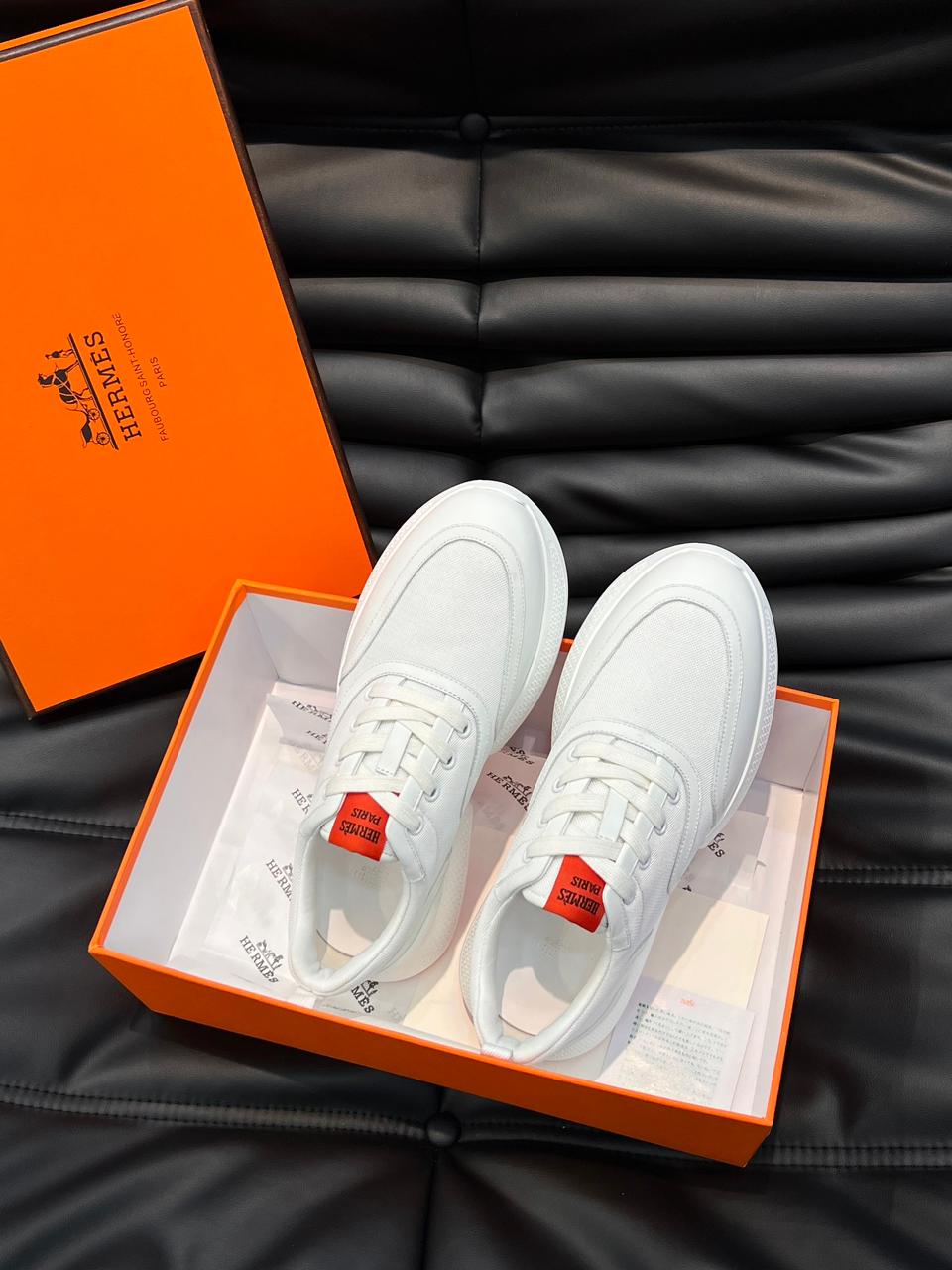 HERMES || Designer White Low-Top Giga Sneaker - FASHION MYST 