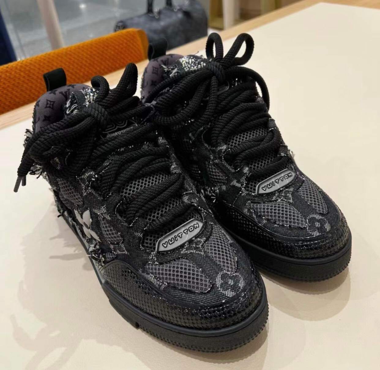 Louis Vuitton Skate Sneaker || BLACK – FASHION MYST