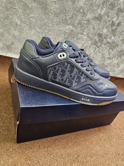 PREMIUM QUALITY BLUE SNEAKER FOR MEN - FASHION MYST 