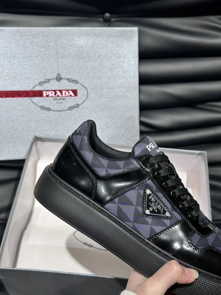 PRADA || Downtown Re-Nylon Low-Top Sneaker / Black - FASHION MYST 