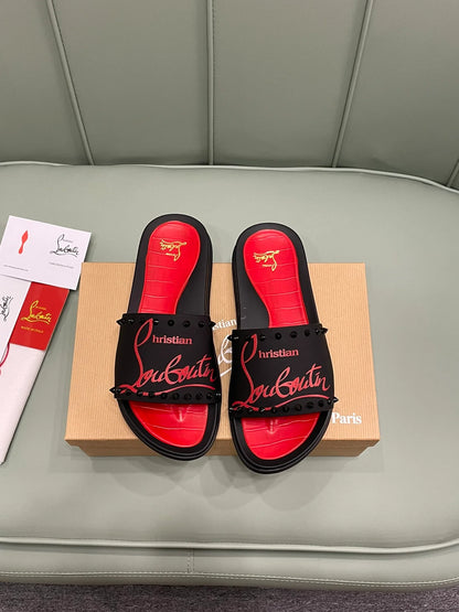 CHRISTIAN LOUBOUTIN || Loubi Flip Spikes Black/Red Slides – Luxury Men’s Rubber Sandals