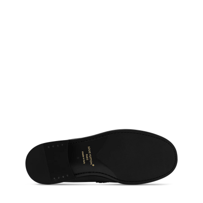 LOUIS VUITTON || Hockenheim Monogram-Trimmed Grained Leather Black Loafers