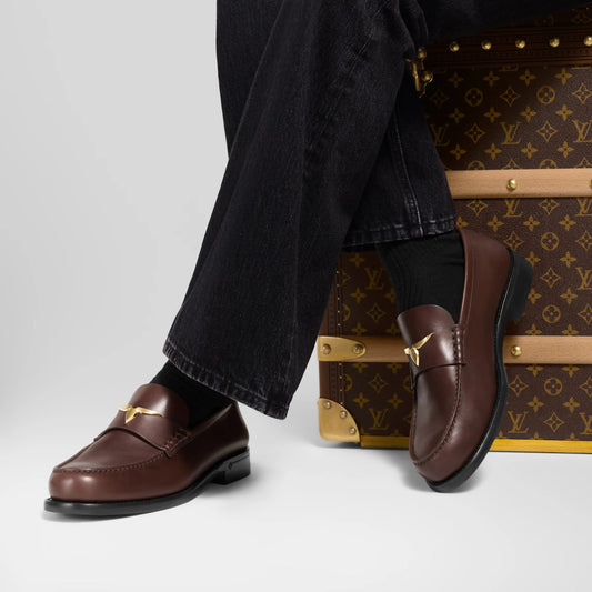 LOUIS VUITTON || Hockenheim Monogram-Trimmed Grained Leather Brown Loafers