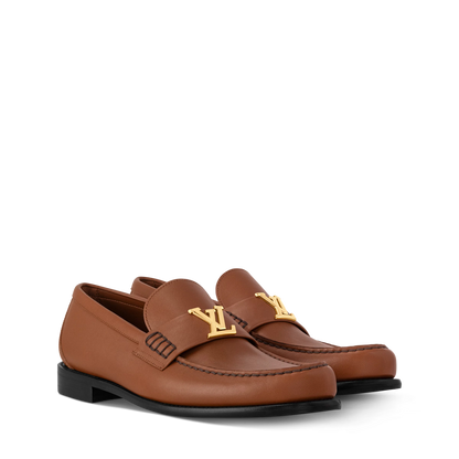 LOUIS VUITTON || Major Loafers in Cognac Calf Leather with Gold LV Initial Ornament
