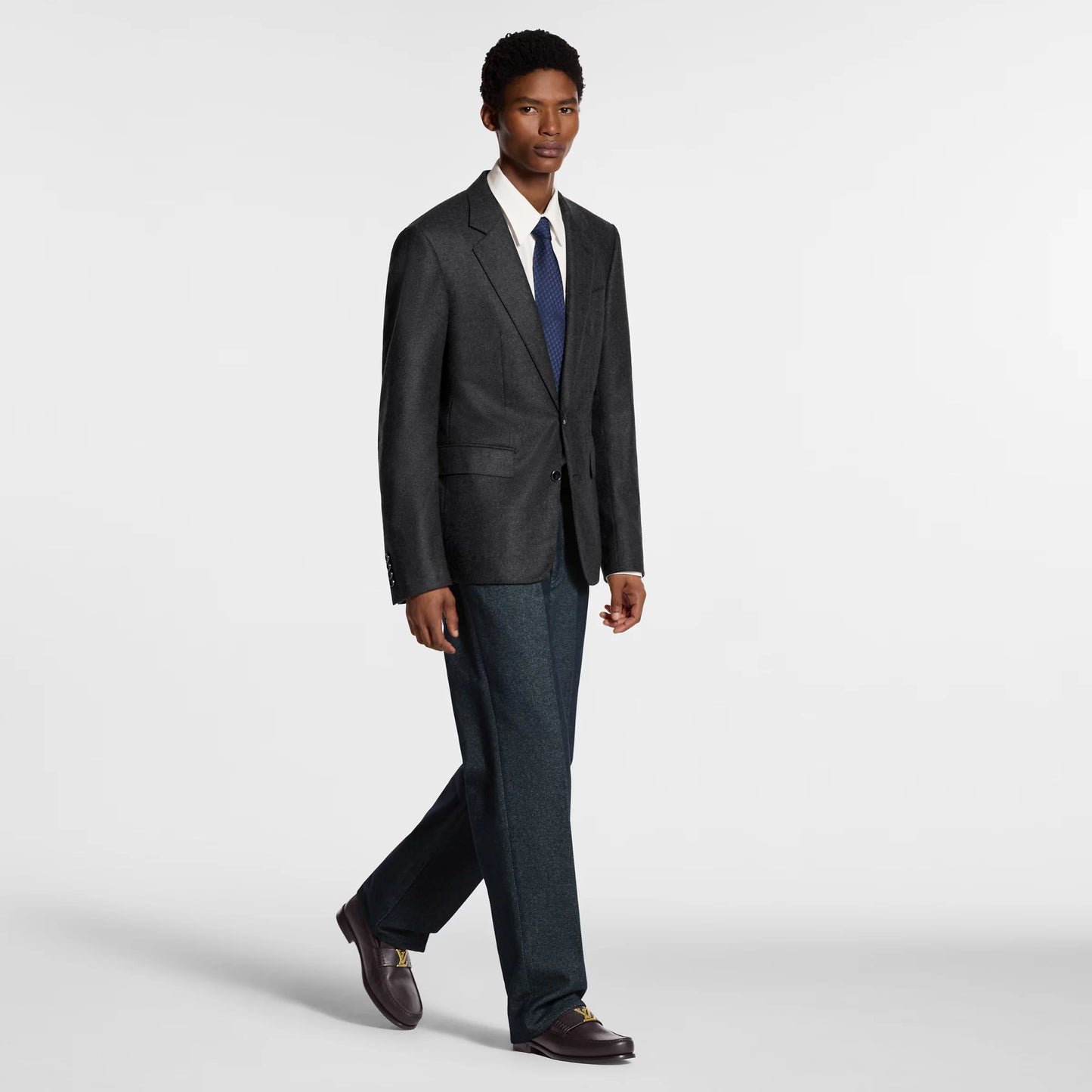 LOUIS VUITTON || Executive Leather Loafer with Gold LV Logo