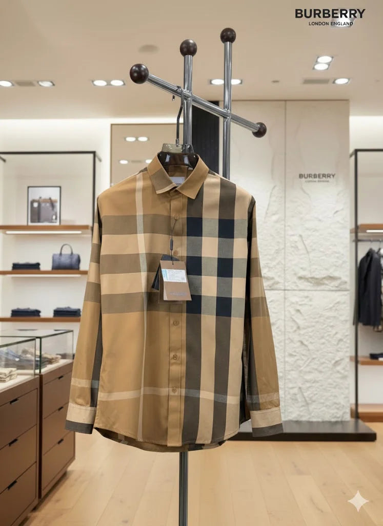 BURBERRY || Signature Giant Check Cotton Poplin Shirt in Archive Beige