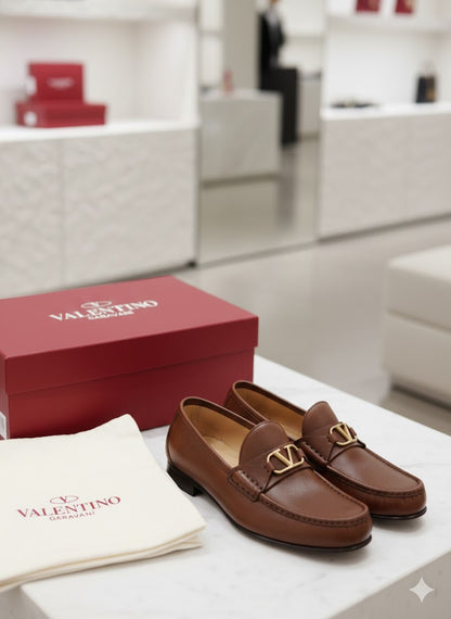 VALENTINO GARAVANI || VLogo Signature Leather Loafers in Brown